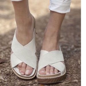 Free people sandals
